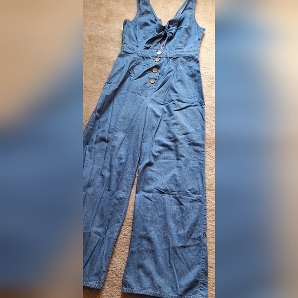 Haute Monde Thin Denim Jumpsuit w/ Knot Size M - Picture 2 of 7